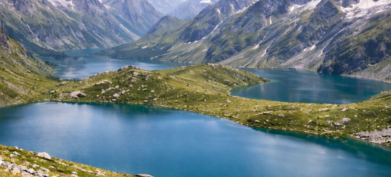 appooppanthaadi-tour-kashmir